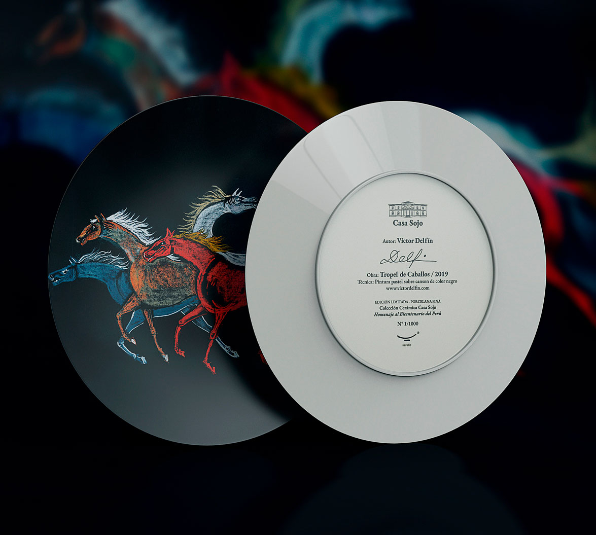 tropel de caballos plato